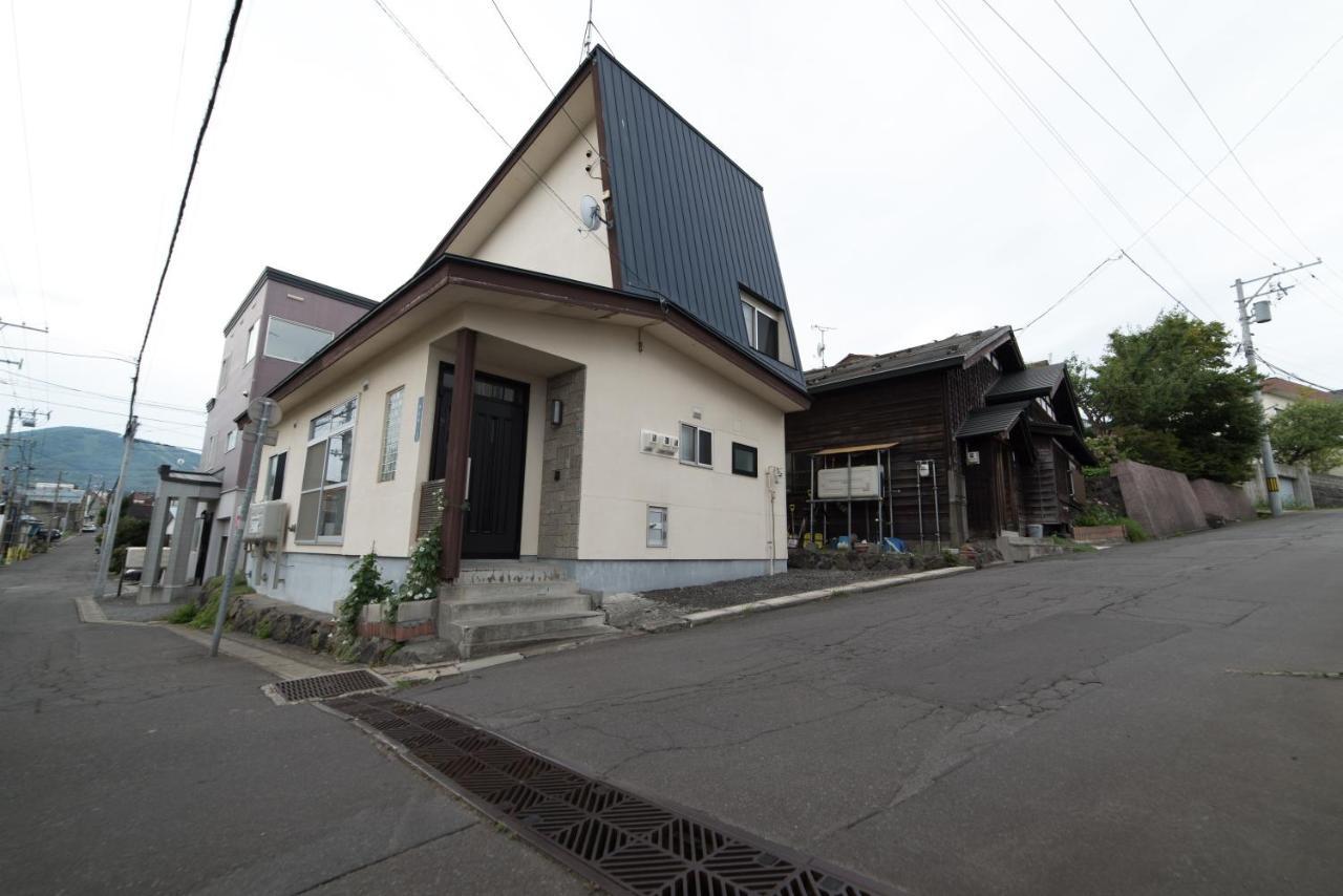 Guest House Asahi โอตารุ ภายนอก รูปภาพ